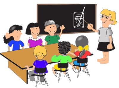  النمط التقليدي في التعليم